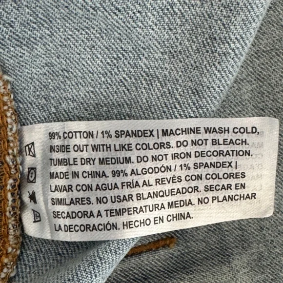 Commemorative Jean Jacket-Hendrix, Morrison, Winehouse, Cobain, Joplin, Johnson - Picture 8 of 9